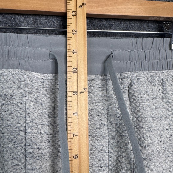 Lululemon Textured Double-Knit Cotton Short Men L 7" Heathered Gull Gray Active - Picture 8 of 11